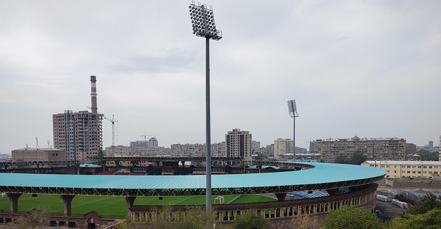 不仅扛起了 不仅扛起了