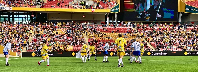 本世纪第一中锋！莱万欧冠125场101球，历史第三位百球成员.